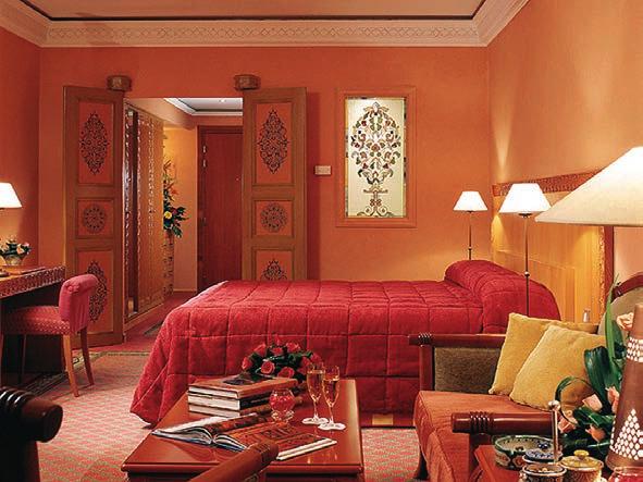 CAMERE e SUITE So Spa Kids Club Giugno 2013 da 100 Fra tradizione moresca e raffinatezze francesi Splendidamente posizionato fra il nuovo quartiere dell Hivernage e la Medina, il Sofitel Marrakech