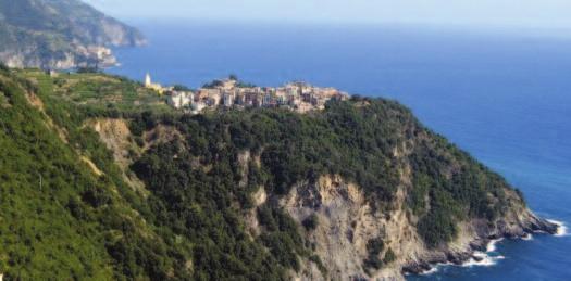 (fotografie Parco Nazionale Cinque Terre) sabbiosa, il Lido di Fegina, e le cui origini risalgono all'anno 1000.