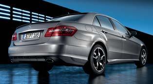 10 11 Design Esterni Design esclusivo. Massima perfezione. MercedesSport impreziosirà la vostra Classe E con un design ancora più sportivo ed esclusivo. E non solo.