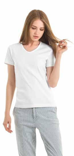 9 T-SHIRT/basic v-neck FR613820 Lady Fit V-Neck T T-shirt 9% cotone % elastane, tessuto morbido ed elasticizzato e sciancrature laterali per un taglio femminile.