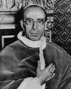 Pio XII Certo, non ignoriamo che nel comprendere e nello spiegare questa dottrina riguardante la nostra unione con il divin Redentore e, in modo particolare, l inabitazione dello Spirito Santo nelle