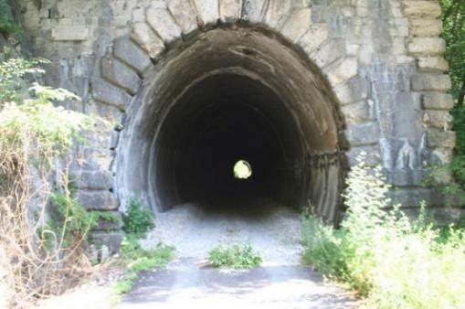 Nella zona della triplice frontiera si estende la Val Canale con il suo centro Tarvisio.