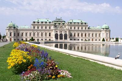 ricche di storia come Vienna e Salisburgo per quello culturale.