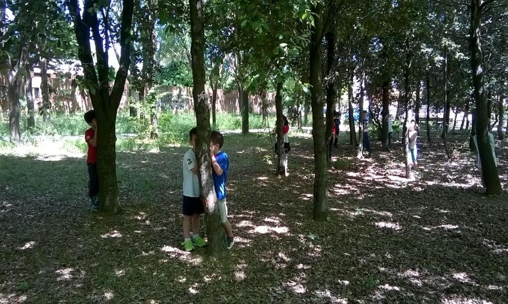 Noi i bambini di prima siamo della scuola di Balanzano ci piace tanto giocare e all aria aperta stare!