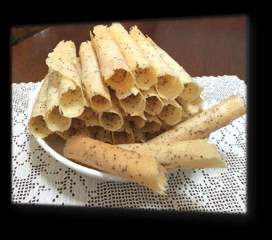 INGREDIENTI : Farina 500 gr Zucchero 150 gr Anice 60 gr Acqua q.b.