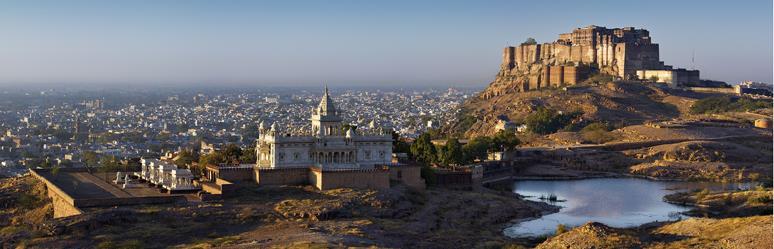 quindi partenza ad Jaisalmer alla volta di Jodhpur, all arrivo