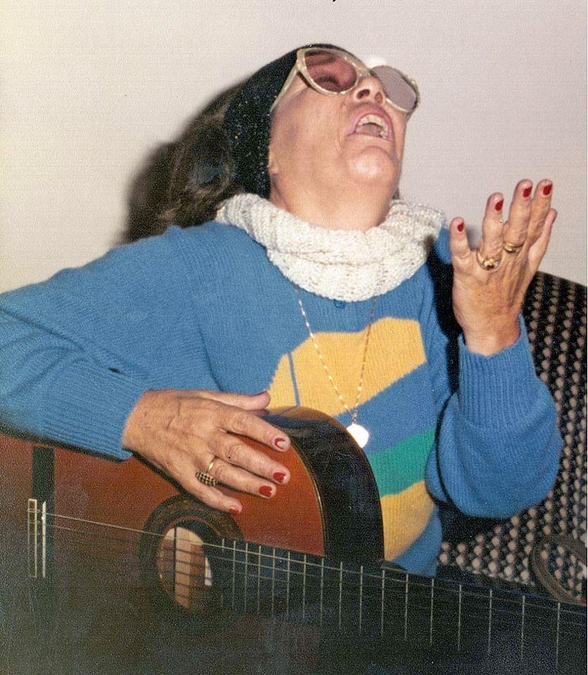 Rosa Balistreri a casa di Peppe Filippone settembre 1982 - foto tratta