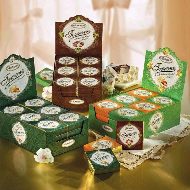 Linea Tradizione Le tavolette di torrone (50g) The nougat tablets (50g) Morbido alle mandorle e agrumi in espositore Soft with almonds and citrus fruit in display 50g 2