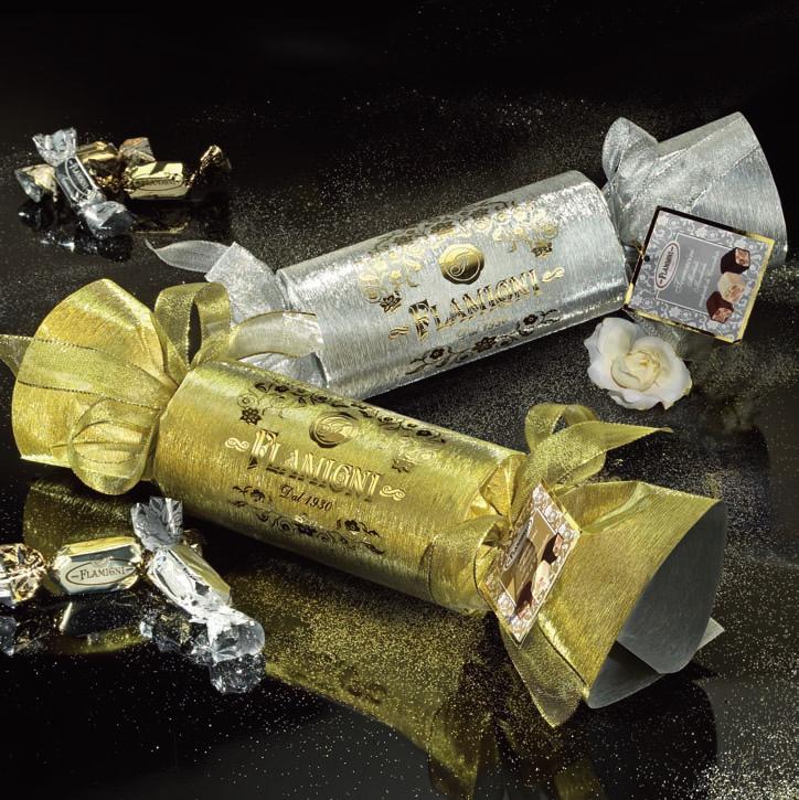 Linea Oro I papillons Un packaging estremamente luminoso ed elegante per la nostra linea di lusso in 2 colori assortiti The crackers An extremely bright and elegant packaging for our