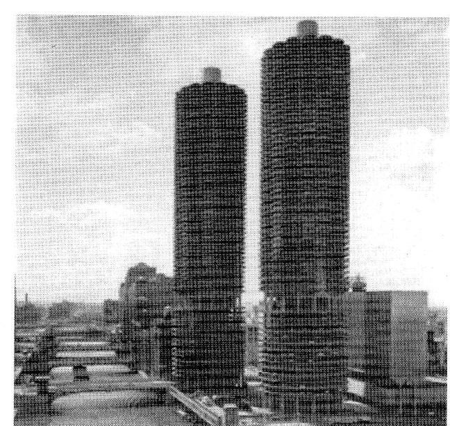 STRUTTURE A TORRE Progetto: Bertrand Goldberg Associates,