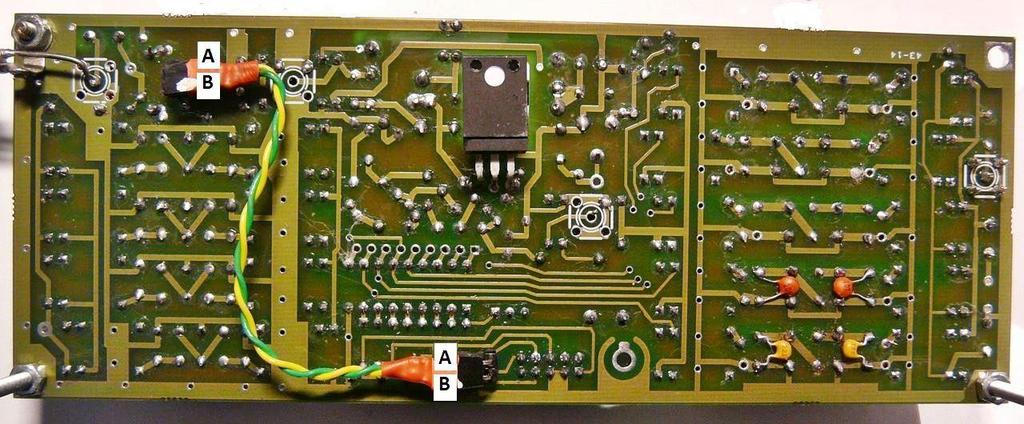 PA LATO SALDATURE - Collegamenti rosmetro TARATURA FILTRI PASSA BANDA E CONTROLLO FILTRI PASSA BASSO La taratura dei filtri può essere effettuata senza l utilizzo del modulo A, mettendo a massa i