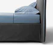 The soft cover, easily removable with perimetral edge in contrast with main color or in plain one, characterizes Me bed model.