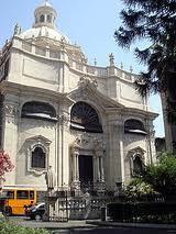 Emanuele), scenografica chiesa a pianta ottagonale realizzata dal Vaccarini sulle rovine di un anteriore chiesa dedicata a Sant Agata, cui era annesso un convento di monache.