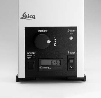 Leica EL6000 Uso Elementi di comando 5 4 3 2 1. Interruttore di rete/spia di rete 2. Pulsante di reset per il contaore di funzionamento 3. Contaore di funzionamento 4. Controllo otturatore 5.