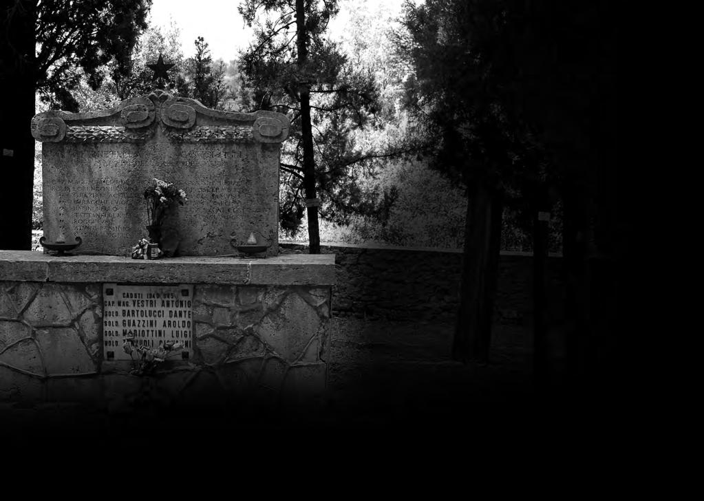 LAPIDI E MONUMENTI 95 Farnetella - Parco della Rimembranza. È l unico rimasto intatto nel territorio comunale.