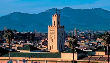 fa da contrappunto alla tranquilla e maestosa imponenza dei suoi monumenti. 1 giorno ITALIA / MARRAKECH Partenza con volo di linea per Marrakech.