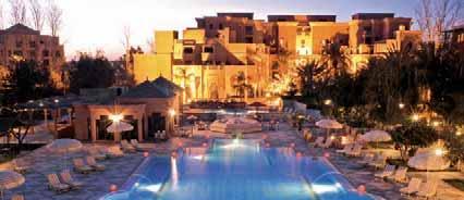 Ottima punto di partenza per scoprire questa città in tutti i suoi aspetti, l Hotel Mansour Eddahbi sorge a fianco del Palais des Congres di Marrakech che ospita Assistenza di