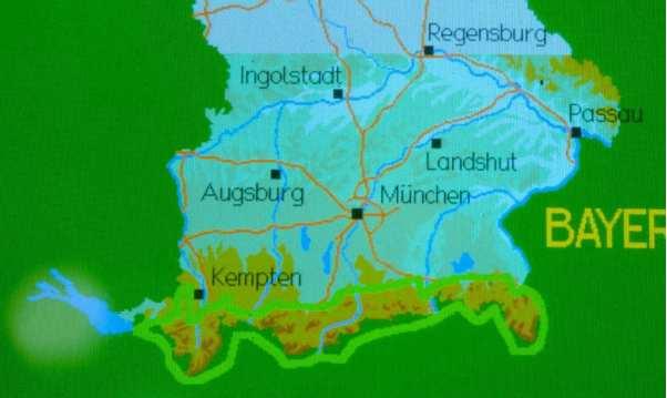 I galliformi nelle Alpi bavaresi : status, pericoli e conservazione Albin Zeitler Consulente per il Ministero dell Ambiente bavarese Le Alpi bavaresi coprono un area di 5000 kmq (Figura 1).