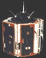UoSAT AMSAT 22 Lanciato, insieme ad altri 4 microsatelliti, il 17 Luglio 1991 dalla Guiana Francese con un razzo ARIANE 4 in un orbita di 766,00 x 754,00 Km inclinata di 98,28 gradi, periodo 100,03