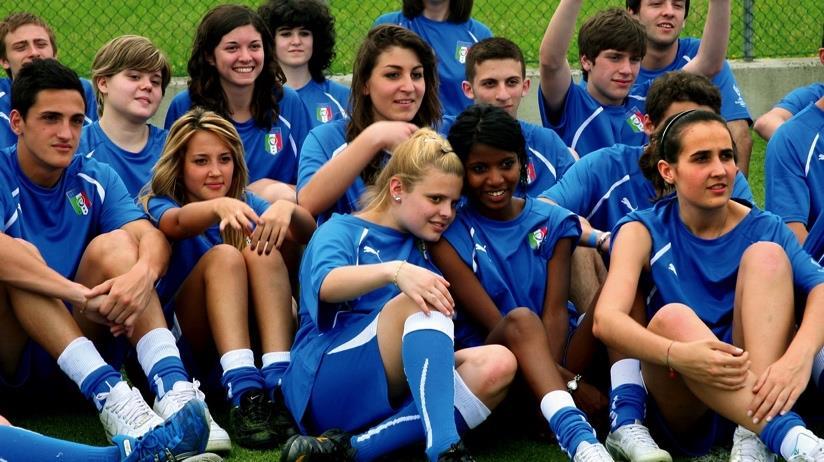 E-learning Didattico-Formativo composto da un percorso a livelli legato alle diverse fasi del gioco del calcio CAMPIONATI STUDENTESCHI Torneo di calcio a 5 in tre fasi: Istituto, Provinciale, e