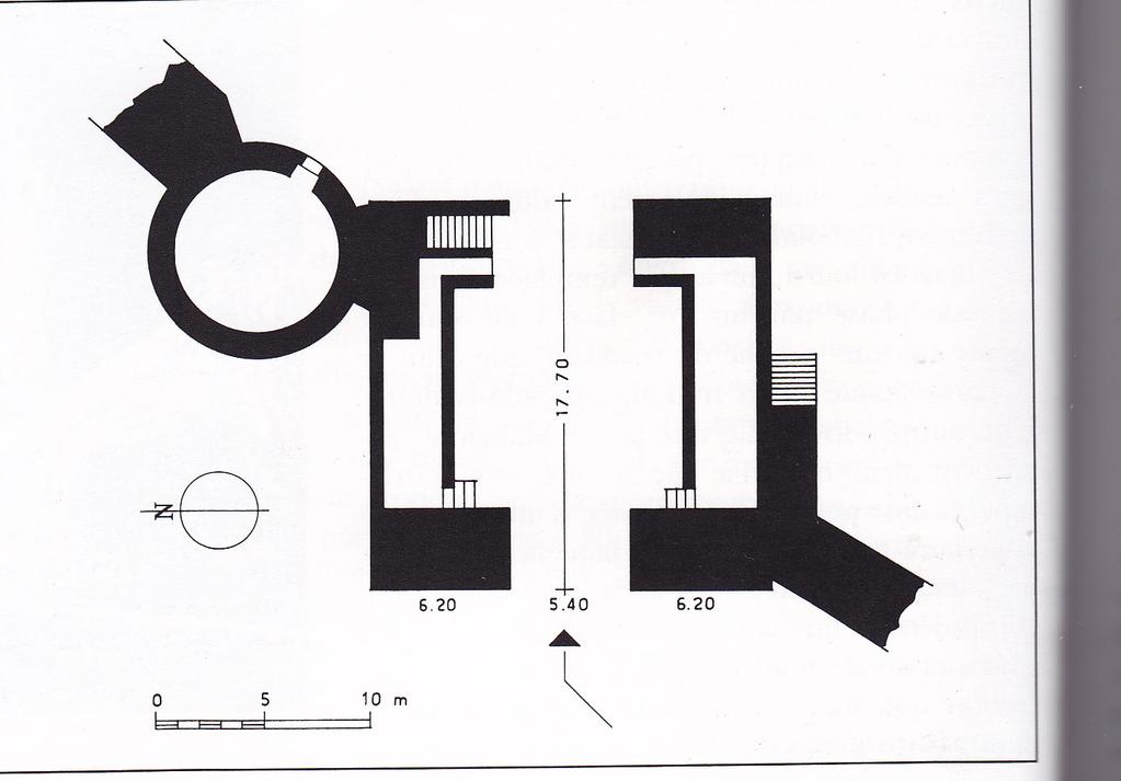 Vi si aprono quattro porte principali d'accesso e ben 47