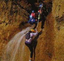 ATTIVITA ED EVENTI RICORRENTI Le attività del monumento Naturale sono maggiormente concentrate sulle visite turistiche e speleoturistiche del complesso ipogeo delle Grotte di Falvaterra.