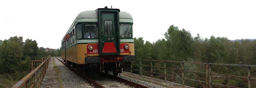 IL PARCO DEI ROTABILI STORICI Il parco operativo della Fondazione FS è costituito da 343 rotabili storici, di cui 159 operativi: 31 locomotive a vapore 4 rimorchi delle automotrici 36 locomotive