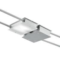 Struttura in estrusione di alluminio e spot orientabile su aste in tre misure. Particolari in PC e LCP Halogen lamp source 230V/75W GZ10.