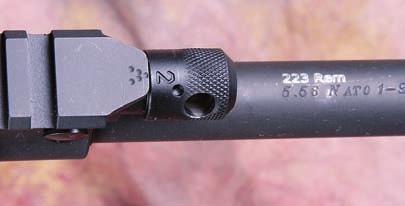 PROVA canna rigata Ruger Sr556E calibro.223 Remington vanti), mentre sui lati e inferiormente presenta una serie di fori filettati per l installazione di eventuali slitte Picatinny optional.