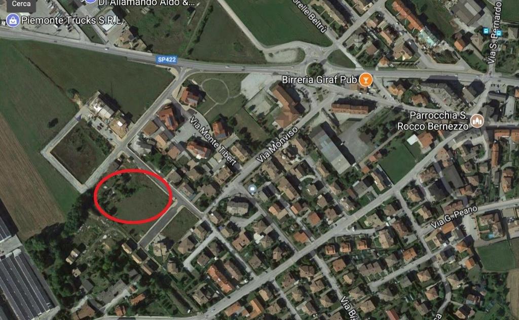 La zona: La residenza Ninfea è sita in San Rocco di Bernezzo, che dista a soli 7 km da Cuneo: poco distante, il collegamento est-ovest permette di raggiungere la città in