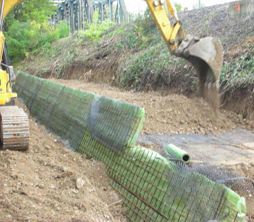 Fasi lavorative Banca in terra rinforzata GRADONI