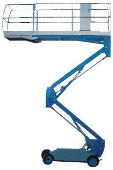Per tutte le altezze della scaffalatura è necessario utilizzare per lo spostamento dei materiali un carrello elevatore di adeguata portata e altezza di sollevamento, per il montaggio della struttura