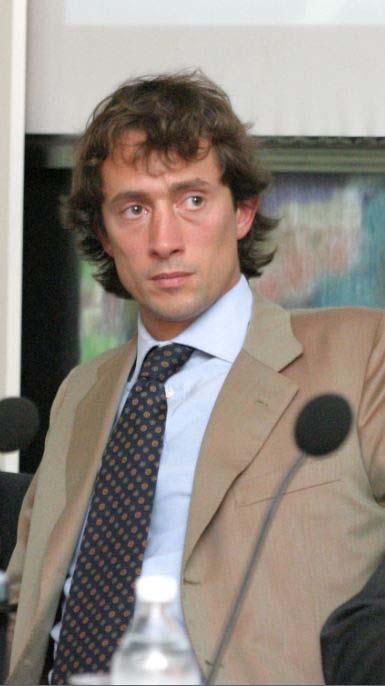 Filippo Delle Piane, nato a Genova il 10 aprile 1974. Ingegnere, imprenditore di terza generazione, Am