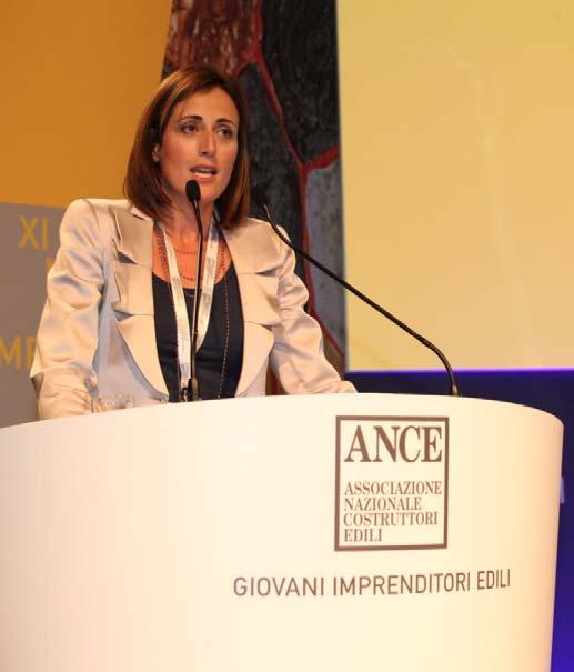 Francesca De Sanctis, nata a Roma il 4 ottobre 1974. Laureata in Economia e Commercio, ha iniziato la sua carriera dapprima lavorando in revisione con la KPMG e poi in consulenza con la DELOITTE.