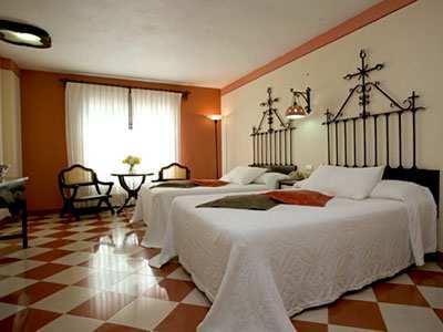 html San Cristobal: HOTEL VILLA MERCEDES SAN CRISTOBAL