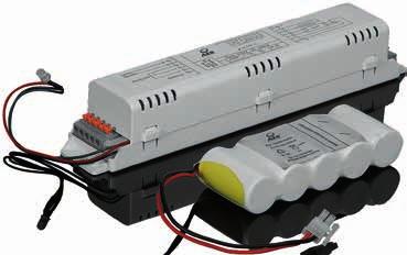 144 145 L Inverter è un dispositivo che, inserito in plafoniere da normale illuminazione, permette di creare un sistema autonomo di luce di emergenza con intervento automatico in caso