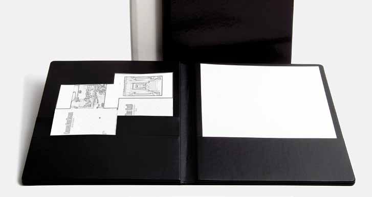portacorrispondenza room stationery folder materiali materials: ecopelle eco-leather colori colours: LBA0000701 - nero black; LBA0000703 - bianco white; LBA0000708 - testa di