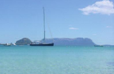 Golfo Aranci Prendi il tempo per scoprirla Prima di ripartire, concediti una sosta a Golfo Aranci: negozi,