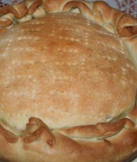 SECONDI PIATTI PITTA CHINA (focaccia ripiena) RICETTA INGREDIENTI 6 g farina bianca tipo 4 g acqua 3 g pomodoro 15 g olive nere denocciolate g acciughe dissalate 2 spicchi di aglio 4 g olio