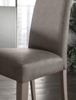 100 47,5 Chair with lacquered wood structure in the same finish as the