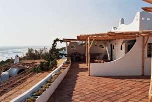15 Charming Villa,right on the sea, with direct private access to the beach.