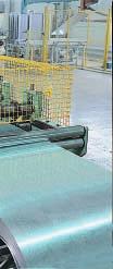 La rete elettrosaldata di armatura è realizzata con fili in acciaio zincato di 2 mm di diametro e maglie di 50x100 mm.