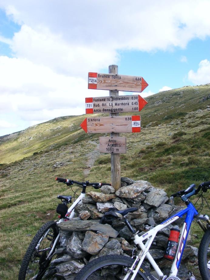 Descrizione (di Alessio Mereu) Dopo la pausa estiva il calendario MTB riprende la sua proposta di ciclo escursioni.