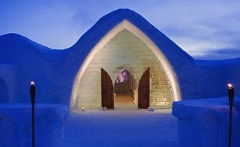 Proseguimento poi per il famoso Ice Hotel, il primo della storia ad essere costruito, che ha già festeggiato il suoi 25 anni di anniversario.