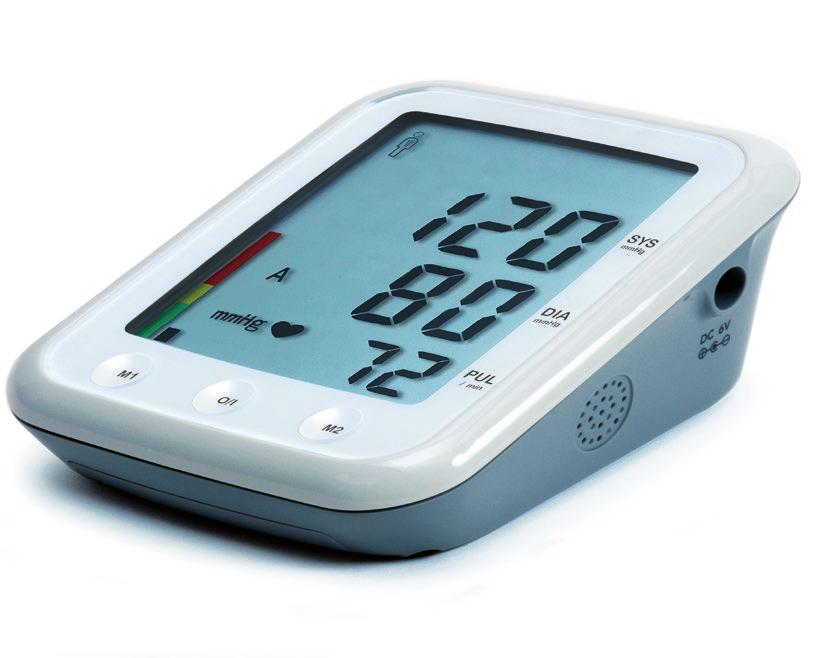V AAA (sostituibile) Metodo gonfiaggio/sgonfiaggio Intervallo misurazione pressione Intervallo pressione bracciale Intervallo misurazione battito cardiaco Accuratezza della misura pressione statica