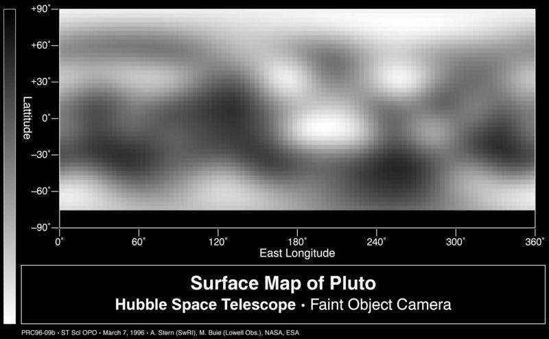 Probabilmente la pressione atmosferica, comunque estremamente bassa, varia sensibilmente al variare della distanza del corpo dal Sole e con il ciclo delle stagioni: è presente quando