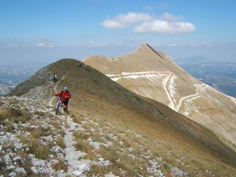 II Tappa : Montefortino-Castelluccio Norcia Sviluppo Km. 50 Dislivello m.