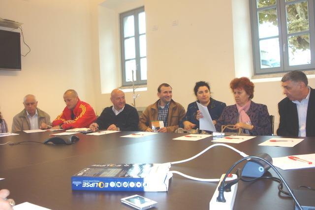 Ziua 3: prezentat cazuri concrete şi metode de intervenţie, care să constituie exemple de bună Vizita de studiu din Bergamo a fost centrată mai practică în procesul de invăţare.