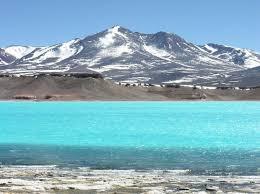 GIORNO 7 30 ottobre PASO DE SAN FRANCISCO BELEN Km 400. Proseguiamo in un territorio brullo, ma dai colori fantastici delle tonalità ocra delle rocce e blu de cielo.