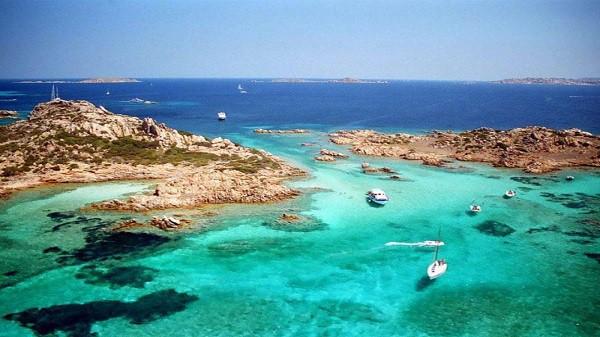 Smeralda Una Settimana Nei Caraibi del Mediterraneo, Il Sud Corsica Arcipelago di La Maddalena e La Costa Smeralda, La Nostra vacanza inizierà dalla Incantevole Bonifacio definito uno dei Porti più